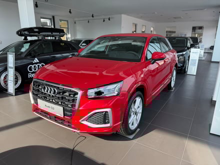 Audi Q2 30 TFSI admired
