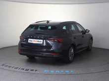 Škoda Octavia Combi Ambition TDI DSG in schwarz - metallic