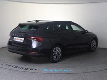 Škoda Octavia Combi Ambition TDI DSG in schwarz - metallic