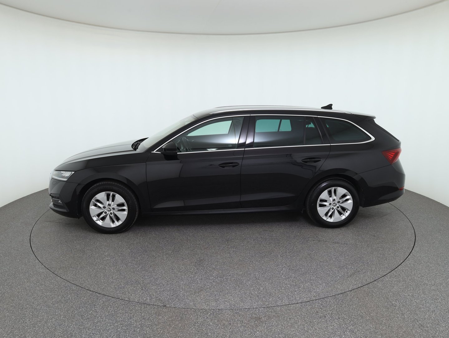 Škoda OCTAVIA Combi Business TDI | Bild 8 von 34