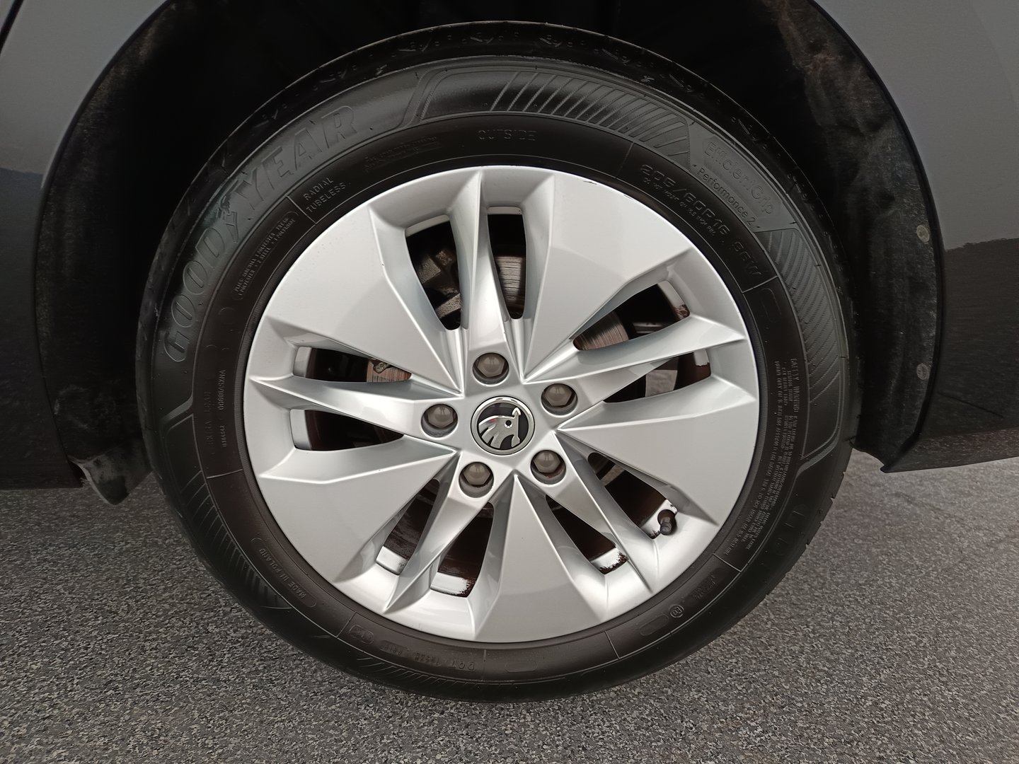 Škoda OCTAVIA Combi Business TDI | Bild 9 von 34