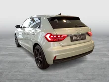 Thumbnail-Foto von Fahrzeug