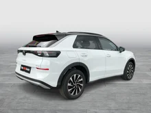 VW T-Roc Life eTSI DSG in Pure White Dach Black Uni