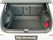 VW T-Roc Life eTSI DSG in Pure White Dach Black Uni