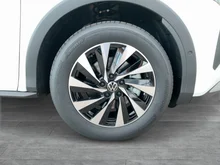 VW T-Roc Life eTSI DSG in Pure White Dach Black Uni