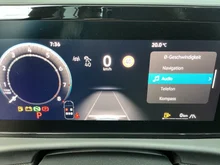 VW T-Roc Life eTSI DSG in Pure White Dach Black Uni