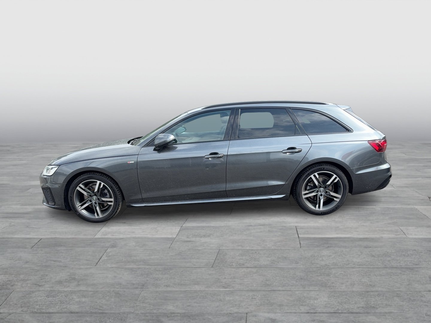 Audi A4 Avant 35 TDI S line | Bild 2 von 20