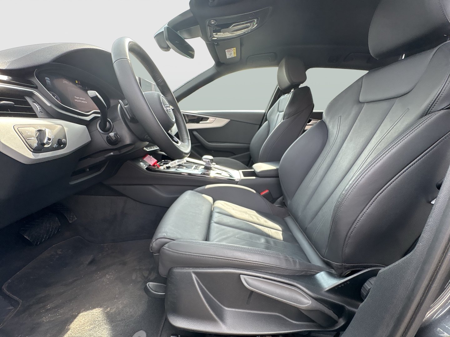 Audi A4 Avant 35 TDI S line | Bild 10 von 20