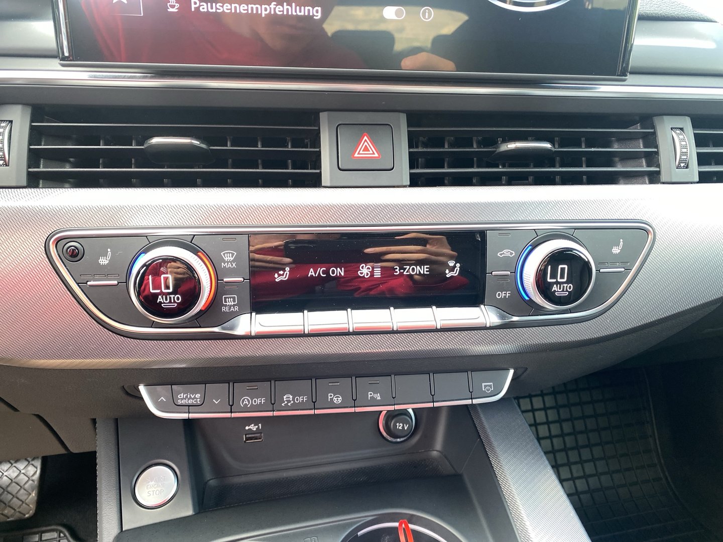 Audi A4 Avant 40 TDI quattro | Bild 18 von 23
