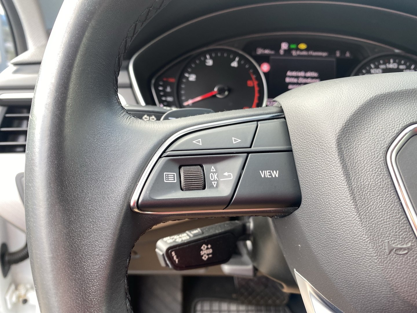 Audi A4 Avant 40 TDI quattro | Bild 13 von 23