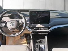 Škoda Enyaq 80x in ARCTIC SILBER METALLIC
