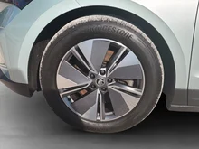 Škoda Enyaq 80x in ARCTIC SILBER METALLIC