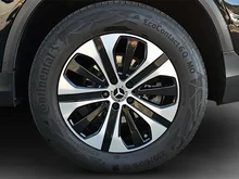 Mercedes GLC 300 de PHEV 4Matic in schwarz - metallic