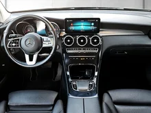 Mercedes GLC 300 de PHEV 4Matic in schwarz - metallic