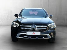 Mercedes GLC 300 de PHEV 4Matic in schwarz - metallic