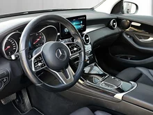 Mercedes GLC 300 de PHEV 4Matic in schwarz - metallic