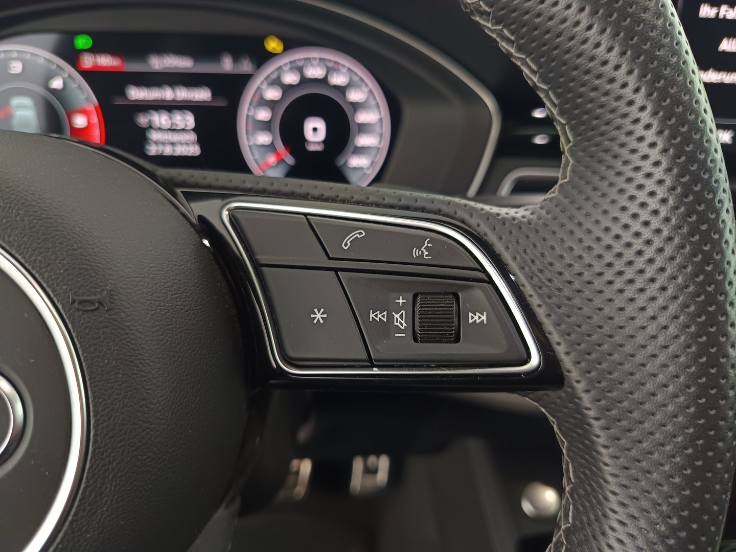 Audi A5 Sportback 40 TDI quattro S line | Bild 18 von 36