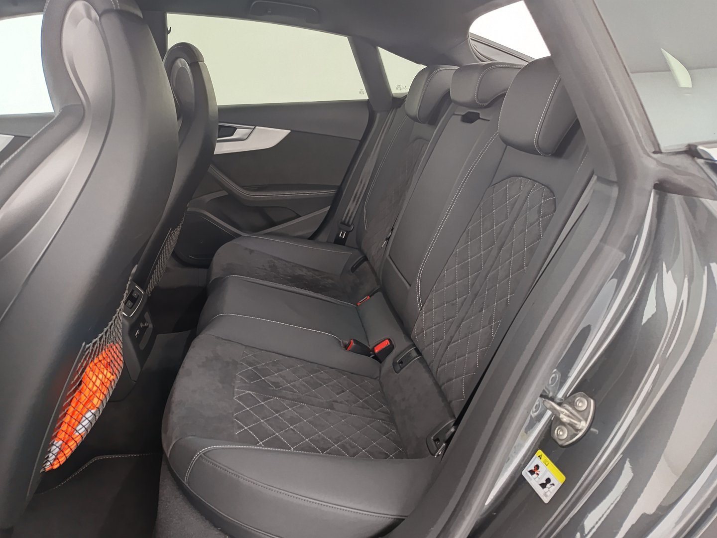 Audi A5 Sportback 40 TDI quattro S line | Bild 31 von 36