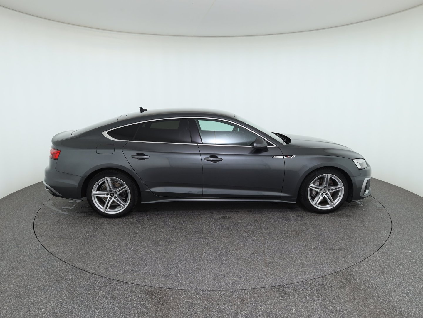 Audi A5 Sportback 40 TDI quattro S line | Bild 4 von 36