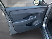 VW T-Roc Life eTSI DSG in Wolf Grey