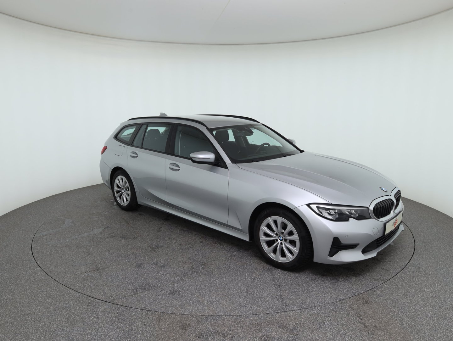 BMW 318d 48 V Touring Aut. | Bild 3 von 24