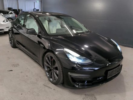 Tesla Model 3 Performance Dual AWD