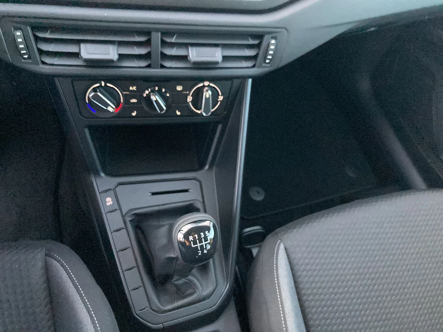 Bild eines VW Taigo 4Me TSI