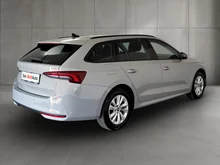 Škoda Octavia Combi Selection TDI DSG in Stahl-Grau