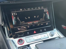 Audi SQ8 Sportback e-tron quattro in Mythosschwarz Metallic