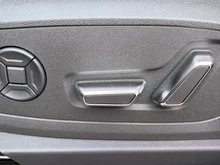 Audi SQ8 Sportback e-tron quattro in Mythosschwarz Metallic