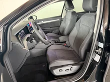 VW Golf Variant Business TSI in Grenadillschwarz Metallic