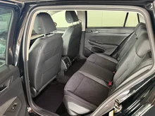 VW Golf Variant Business TSI in Grenadillschwarz Metallic