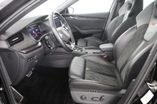 Škoda Octavia Combi RS TDI DSG in SCHWARZ-MAGIC PERLEFFEKT