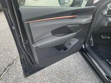 CUPRA Terramar 1.5 e-TSI 150 PS DSG in Nacht-Schwarz Metallic