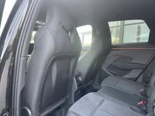 CUPRA Terramar 1.5 e-TSI 150 PS DSG in Nacht-Schwarz Metallic