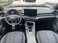 CUPRA Terramar 1.5 e-TSI 150 PS DSG in Nacht-Schwarz Metallic