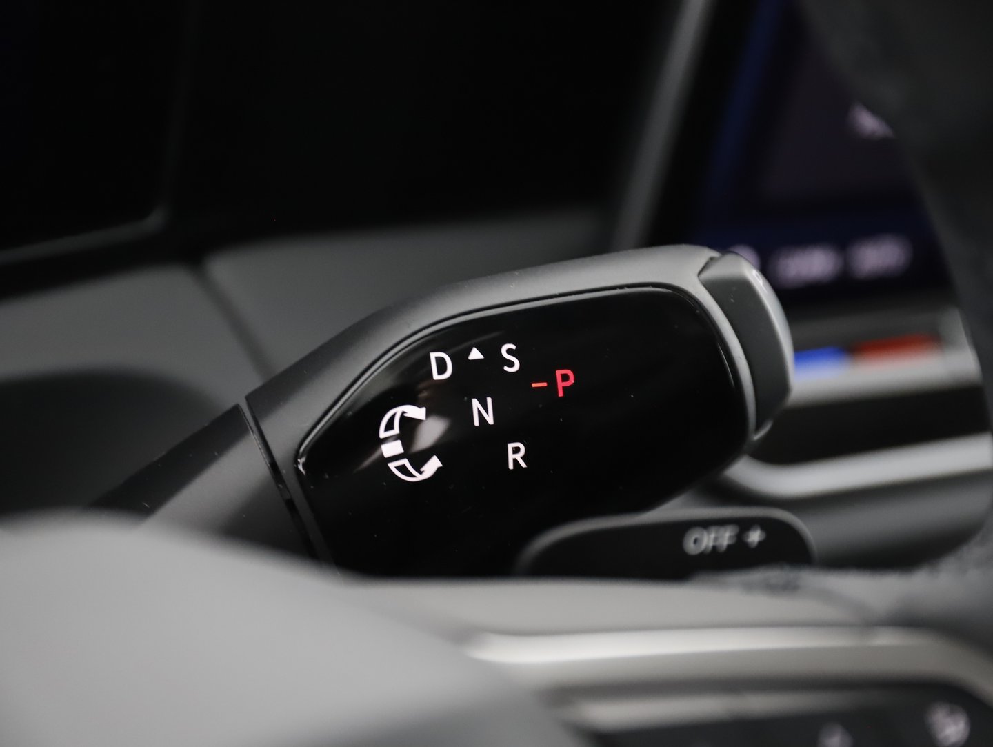 VW Tiguan Elegance eTSI DSG | Bild 19 von 31