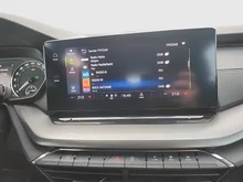 Škoda Octavia Combi 4x4 Ambition TDI DSG in Brillant-Silber Metallic