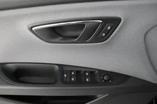 SEAT Leon Style TSI in Nacht-Schwarz Metallic