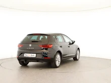 SEAT Leon Style TSI in Nacht-Schwarz Metallic