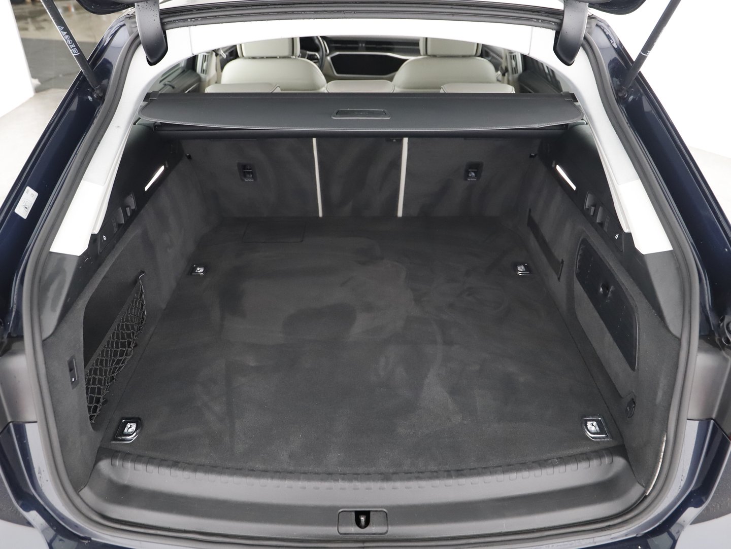 Audi A6 Avant 50 TFSI e quattro Design | Bild 14 von 19