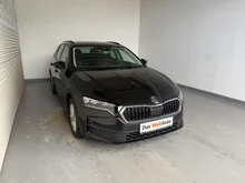 Škoda Octavia Combi Essence TSI in Black-Magic Perleffekt