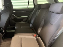 Škoda Octavia Combi Essence TSI in Black-Magic Perleffekt