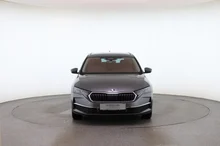 Škoda Octavia Combi Selection TDI DSG in Graphit-Grau Metallic