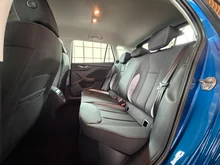 Škoda Kamiq Selection TSI DSG in Race-Blau Metallic