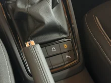 Škoda Kamiq Selection TSI DSG in Race-Blau Metallic