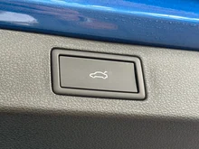 Škoda Kamiq Selection TSI DSG in Race-Blau Metallic