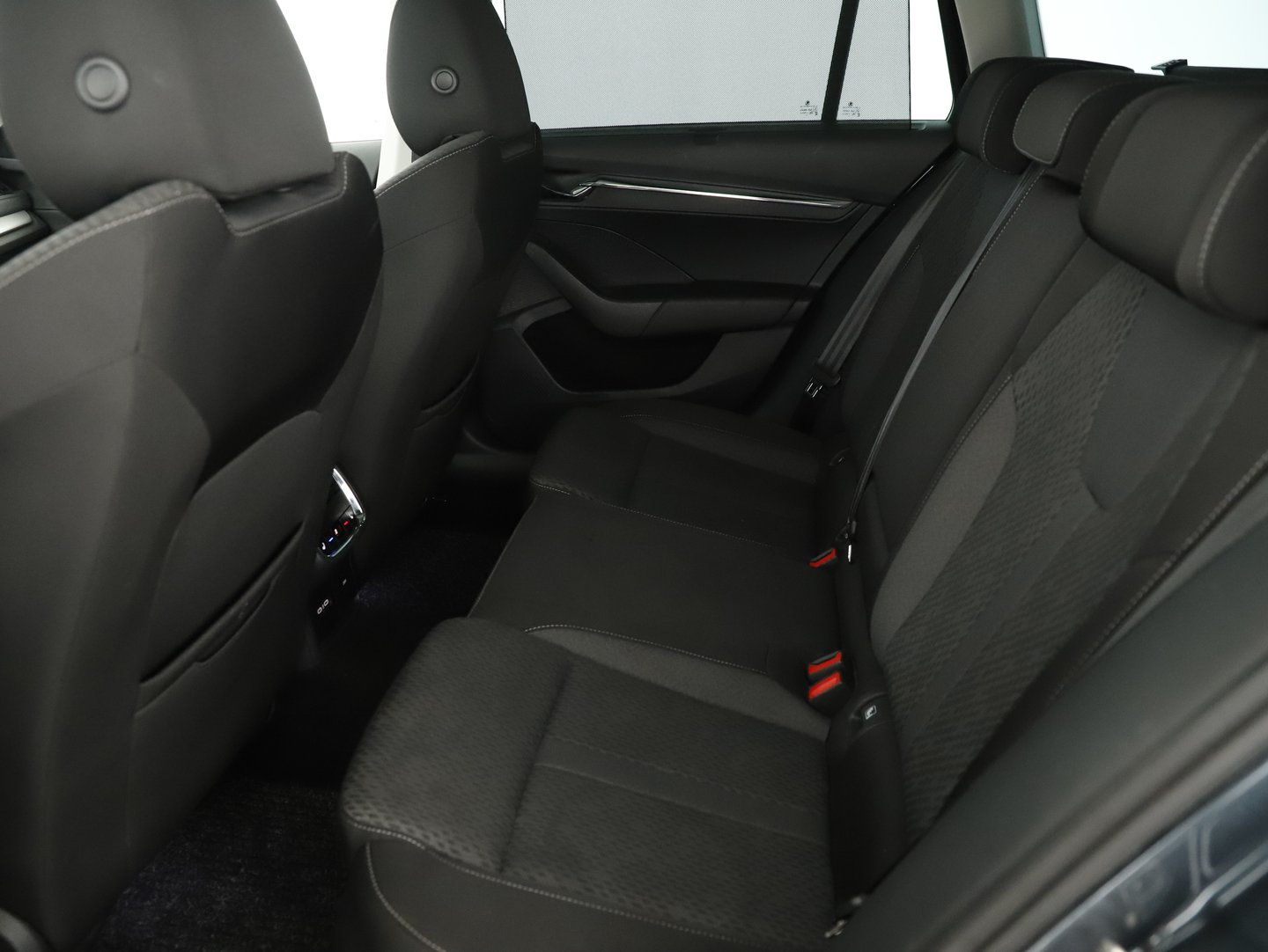 Škoda OCTAVIA Combi Style TDI DSG | Bild 13 von 17