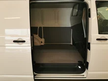 VW Kastenwagen Transporter Kastenwagen TDI in Candyweiß