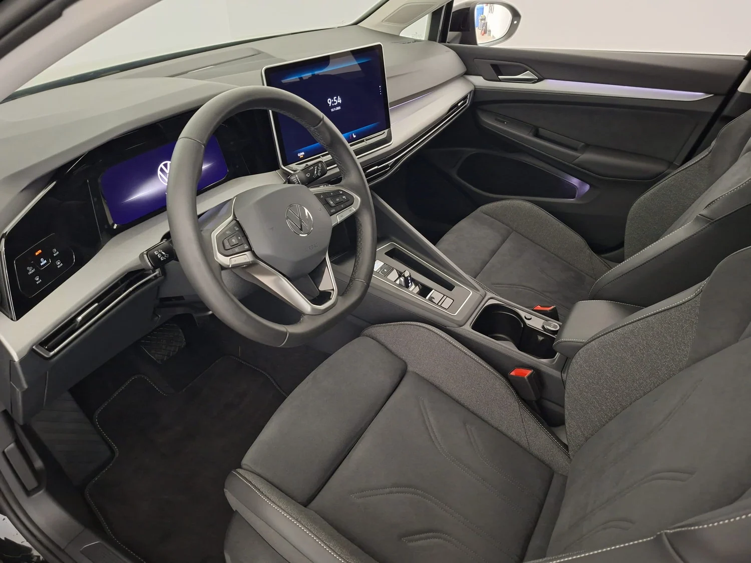 Bild eines Golf Variant Business mHeV DSG